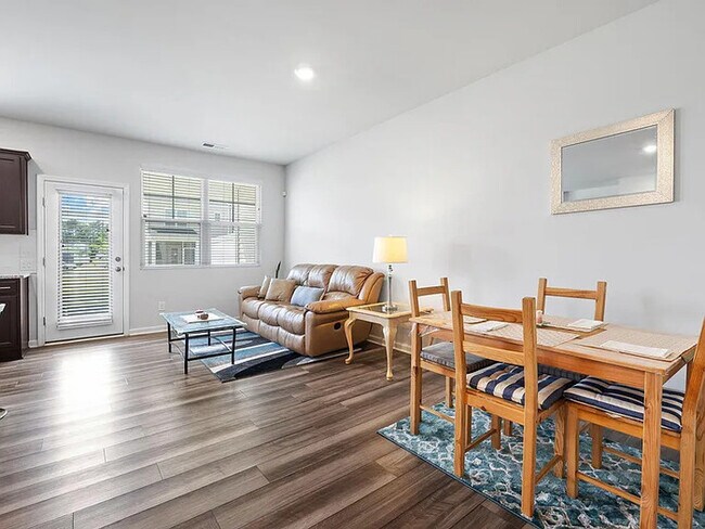 Building Photo - Lease OR Lease to Own