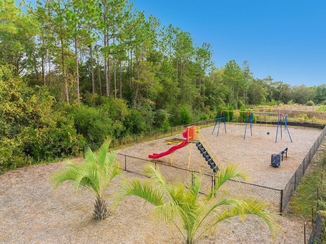 Building Photo - 698 Whispering Creek Ave