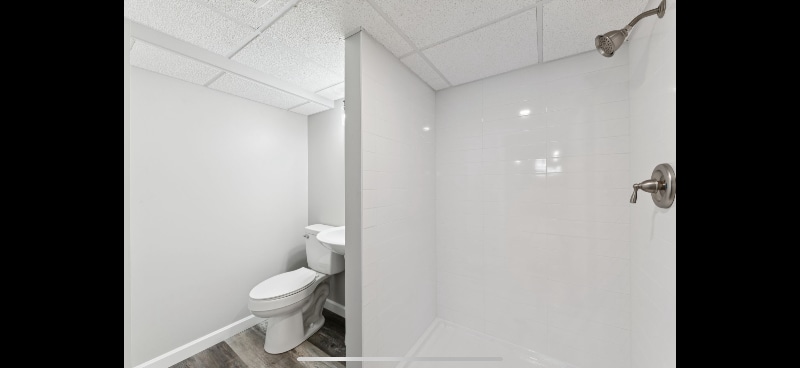 Building Photo - 459 Holly St