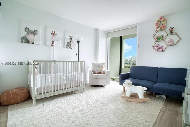 Building Photo - 20225 NE 34th Ct