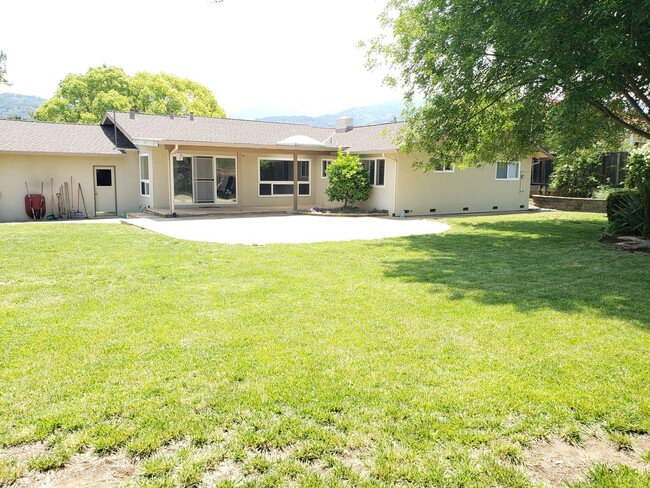 Building Photo - Beautiful 4 Bed 2.5 Bath Almaden Country C...