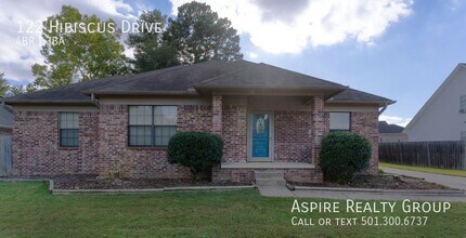 Building Photo - 122 Hibiscus Dr
