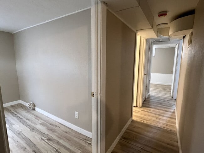 Building Photo - 2115 Cleveland Blvd