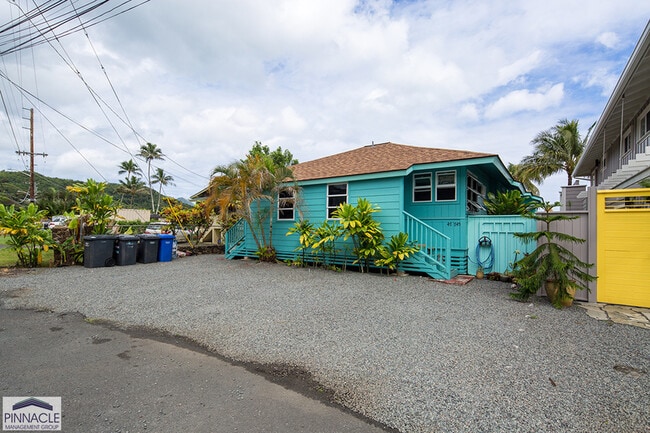 Building Photo - 47-745 Kamehameha Highway #3