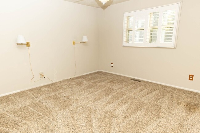 Building Photo - Spacious 5 Bed, 3 Bath Home for Rent in Idaho Falls!