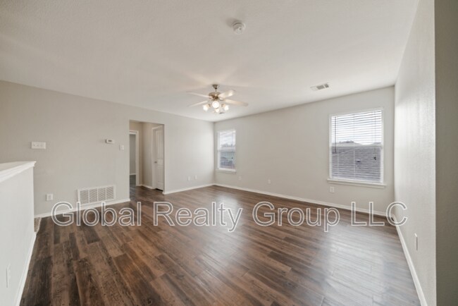 Building Photo - 216 Anvil Pl