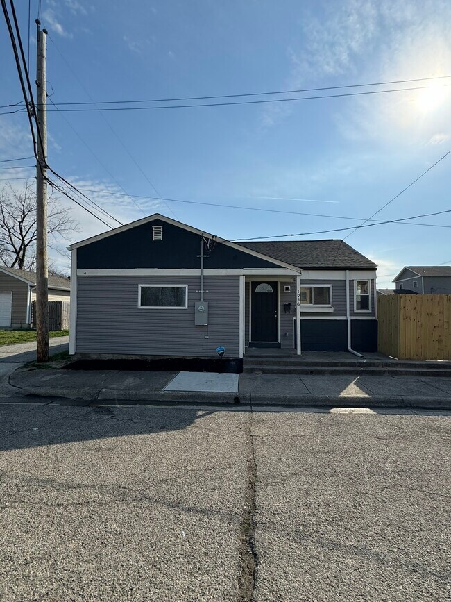 Building Photo - 1956 S 8th St