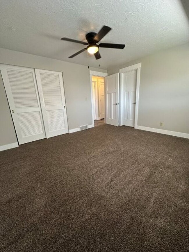 Building Photo - Light Up Your Summer – August Rent FREE! 3...