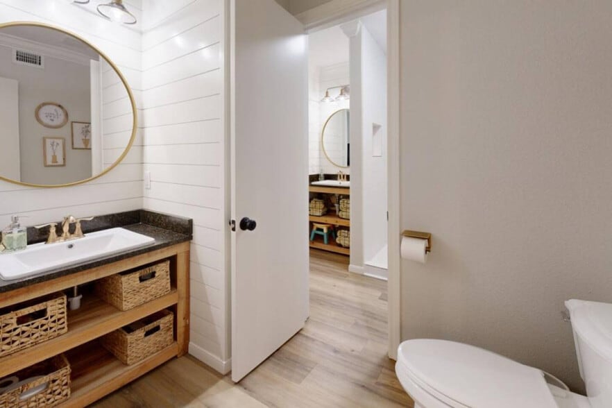 Building Photo - 512 Camp Ct