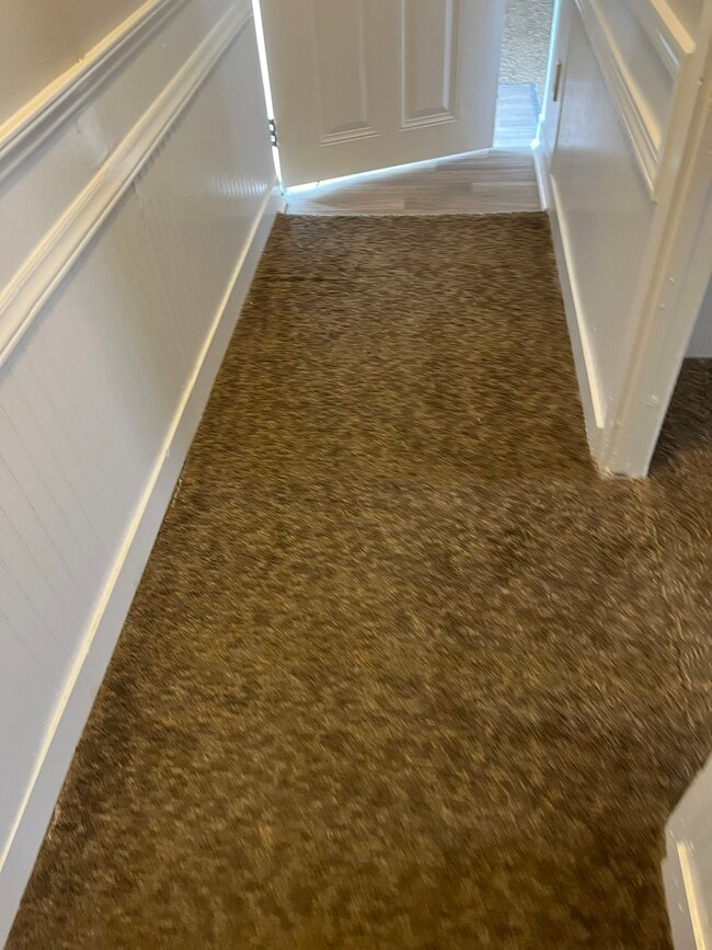 Building Photo - 1700 Lizzie Mill Rd