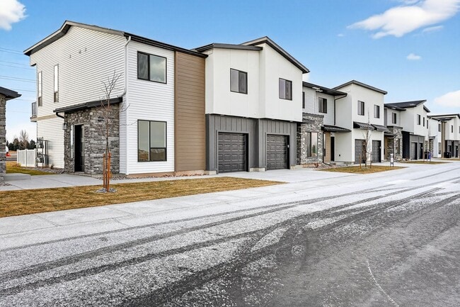 Building Photo - BRAND NEW TOWNHOME IN REXBURG WITH GARAGE