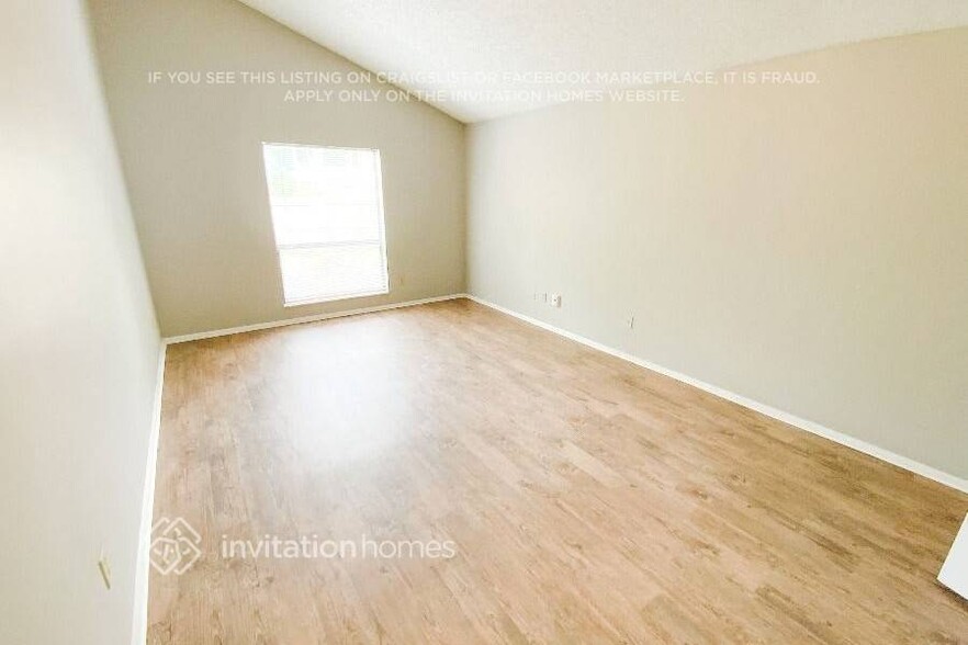Building Photo - 11143 Stoney Point Ln W