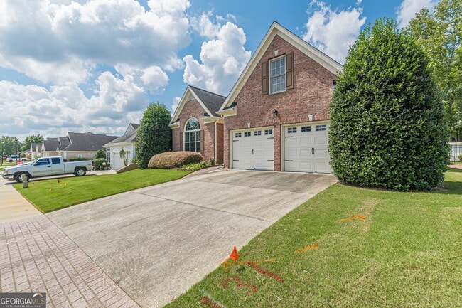 Building Photo - 203 Prestwick Way N