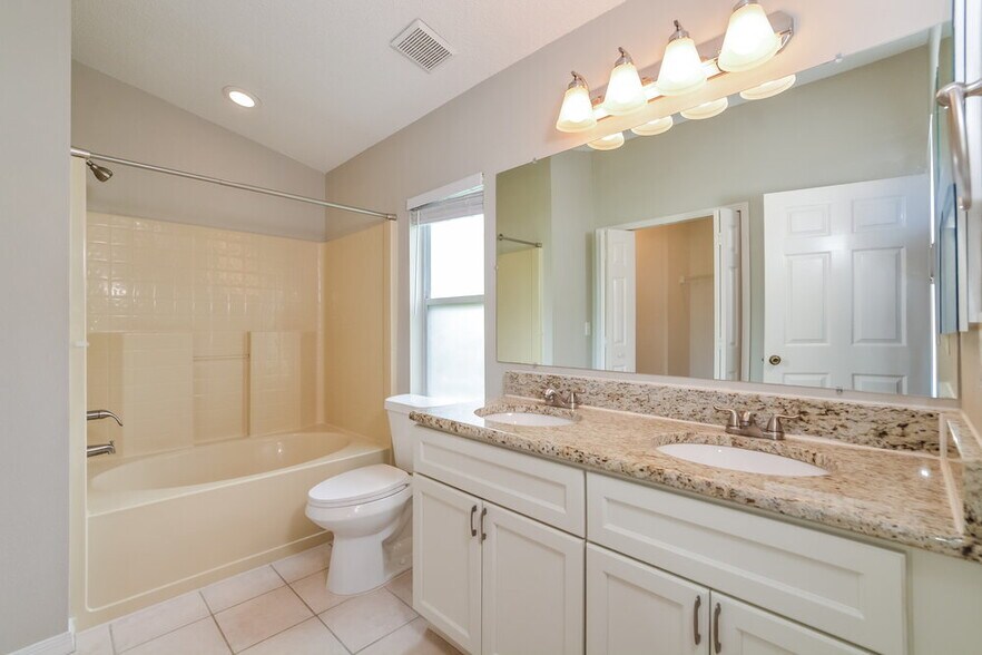 Building Photo - 13839 Riverpath Grove Dr