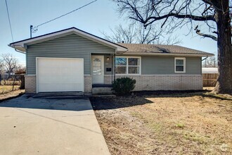 Building Photo - Affordable 2-Bed, 1-Bath Home with Garage ...