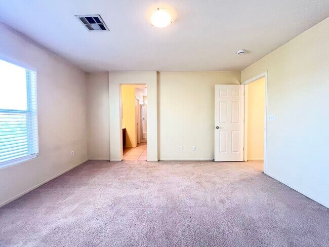 Building Photo - 9044 Partridge Hill St