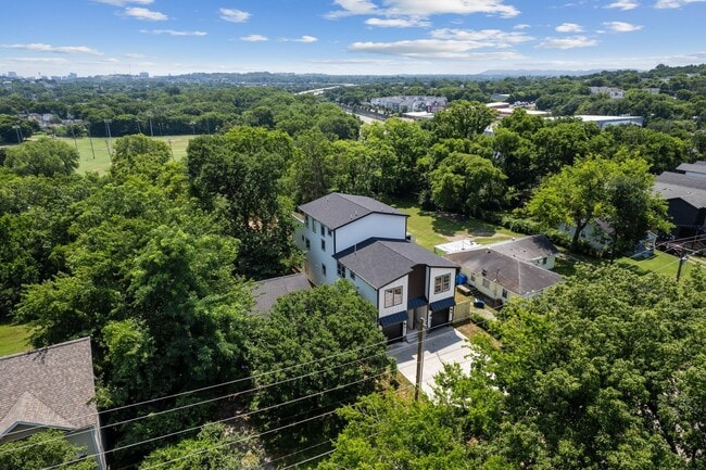 Building Photo - 660 Vernon Ave