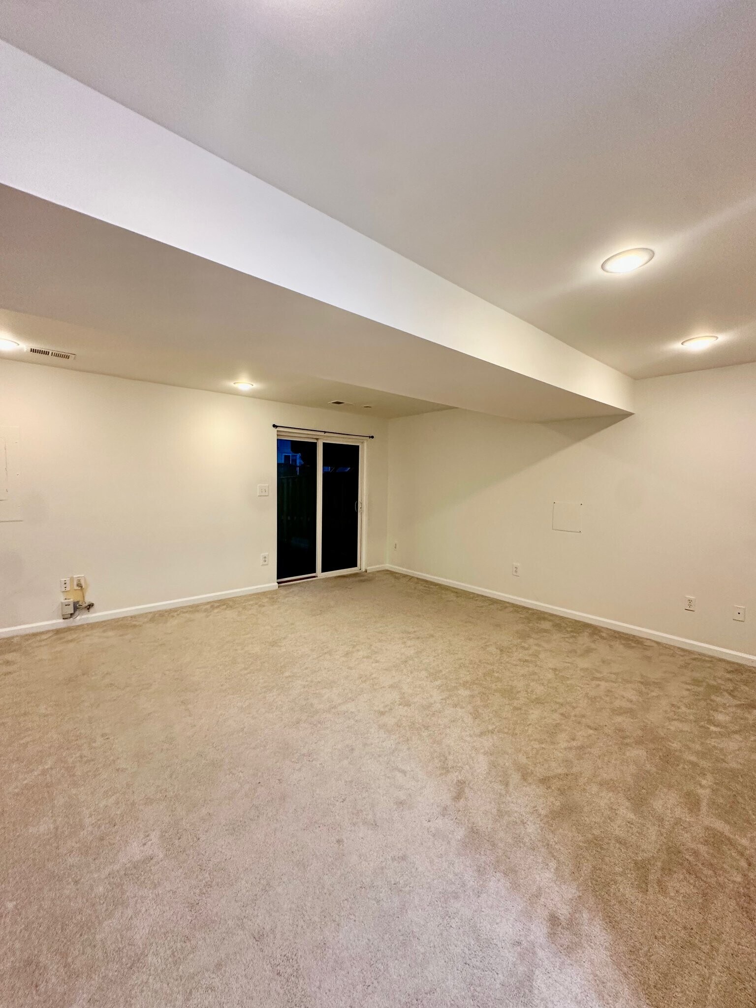 Building Photo - 9242 Jessica Dr