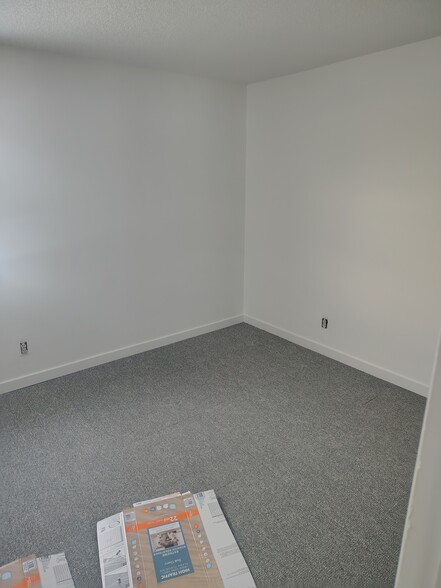 Building Photo - 403 1st Ave SE