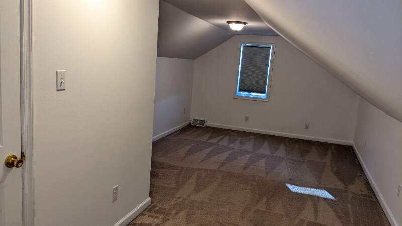 Building Photo - 2425 E Ave