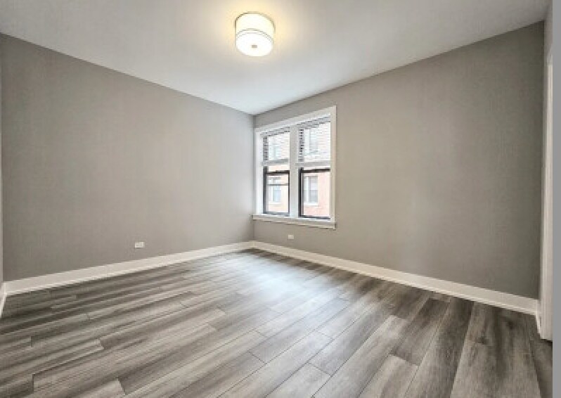 Building Photo - 3919 N Janssen Ave