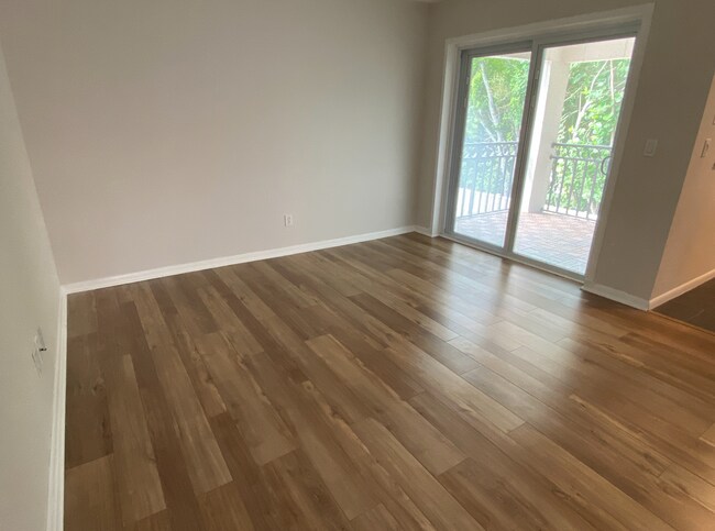 Building Photo - 476 Santa Cruz Pl NE