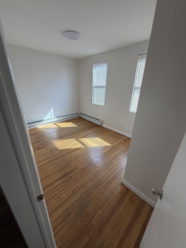 Building Photo - 7800 Bergenline Ave