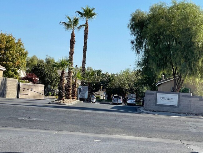 Building Photo - Great single story 3 bedroom house for rent!