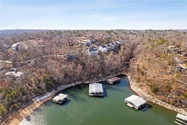 Building Photo - 38 Riviera Dr