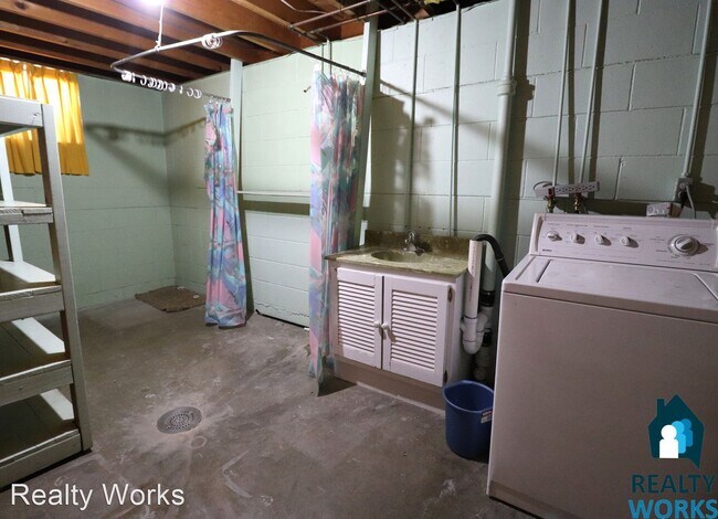 Building Photo - 2 br, 1 bath House - 6712 Cleveland Ave.