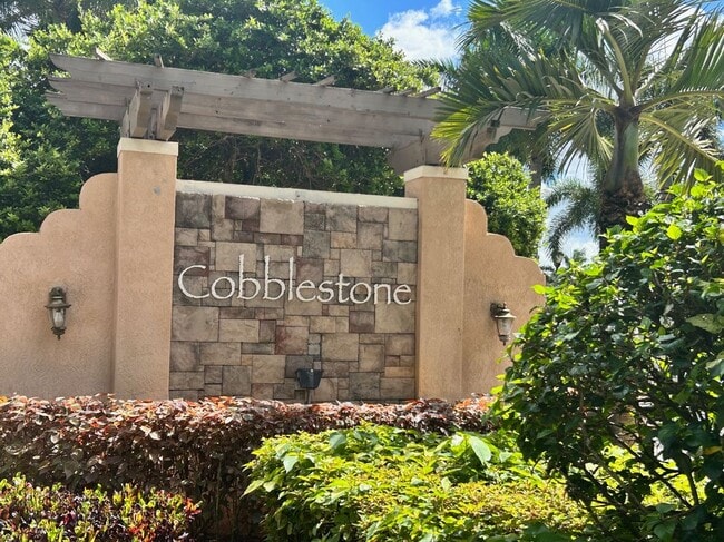 Building Photo - 430 SW 147th Ave