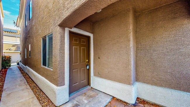 Building Photo - "Charming Las Vegas Retreat: 2-Bed Oasis o...