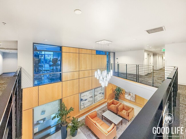 Building Photo - Charming 2BD/1BA Condo in Downtown W/ A/C, W/D, Community Pool, Spa, & Gym!