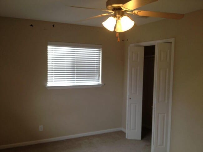 Building Photo - 5603 Wellington Dr