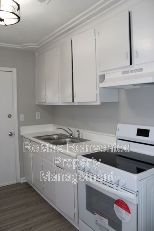 Building Photo - 1510 Koger St