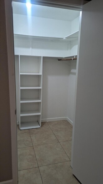 Building Photo - 1730 W Emelita Ave