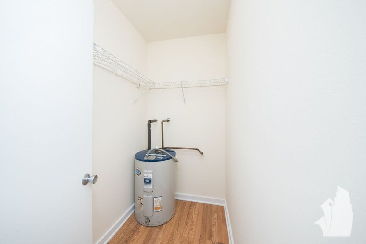 Building Photo - 1850 N Humboldt Blvd