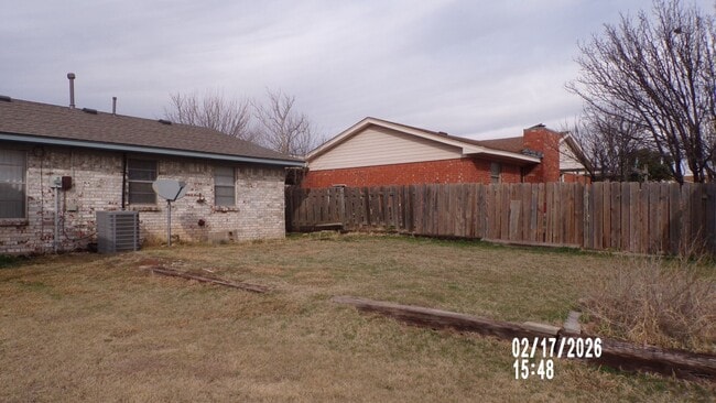 Building Photo - Lee West Estates, close to Hospital, shopping and restaurants