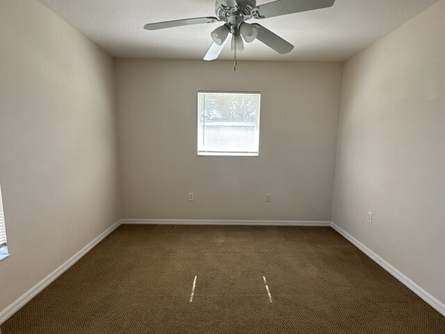 Building Photo - Spacious 2-Bed, 2-Bath Home in Venice with...