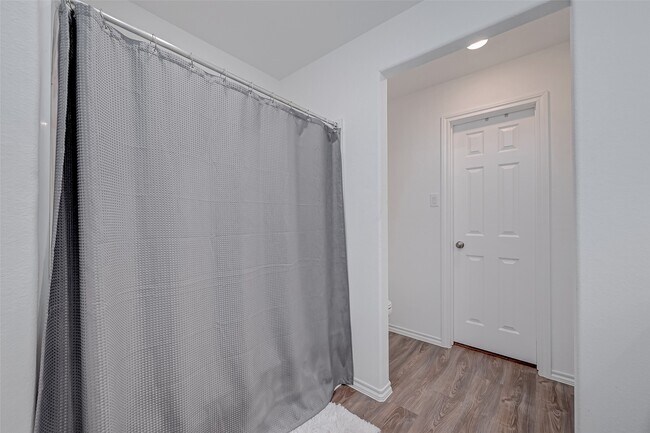 Building Photo - 1234 Blue Hazel Ct