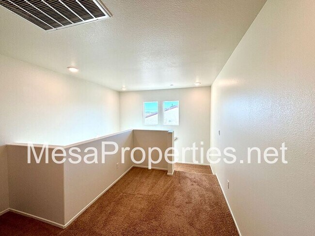 Building Photo - 14173 Mustang Cir