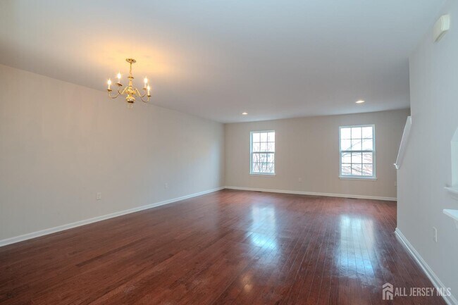 Building Photo - 5 Rafting Way