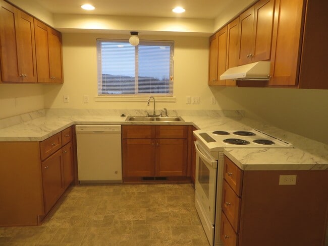 Building Photo - lynd04