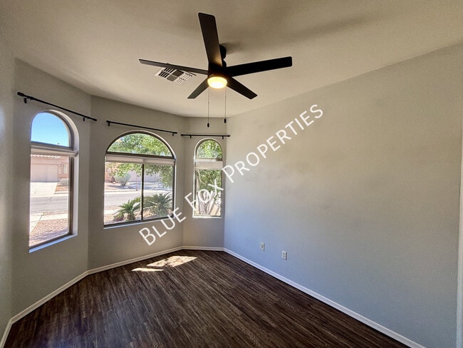 Building Photo - 308 E Camino Limon Verde