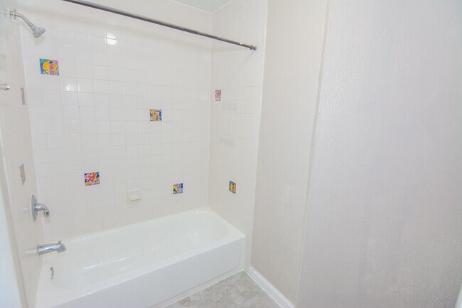 Building Photo - 16746 Selder Dr
