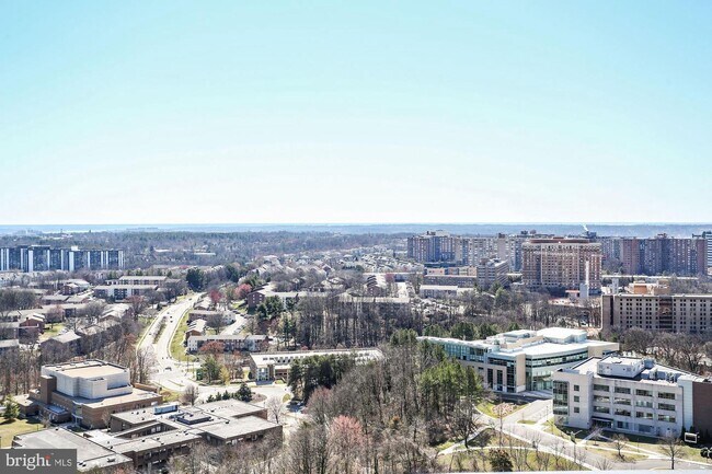 Building Photo - 3705 S George Mason Dr