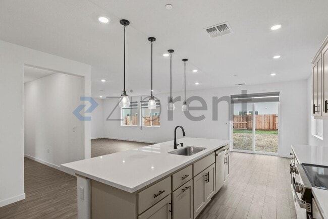 Building Photo - 3284 Oak Trl Dr