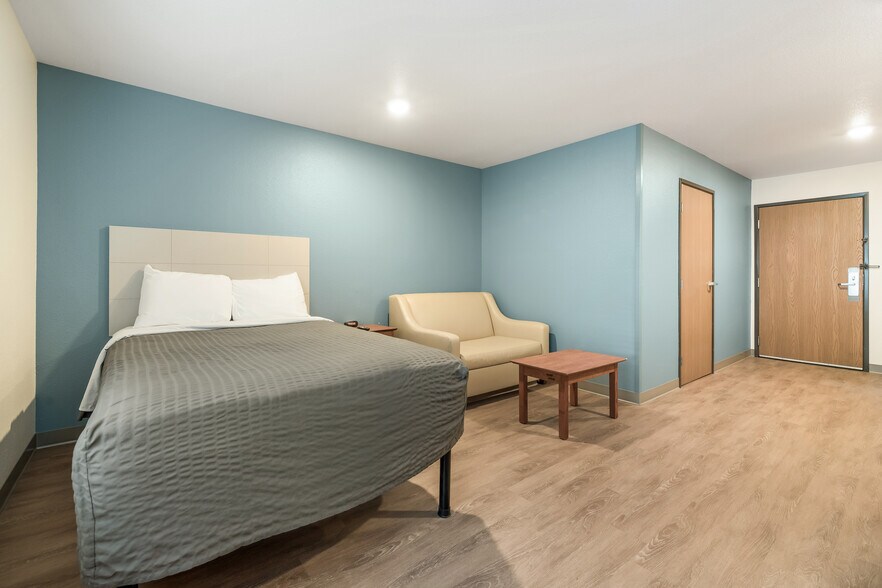 Building Photo - Furnished Studio-Ocala