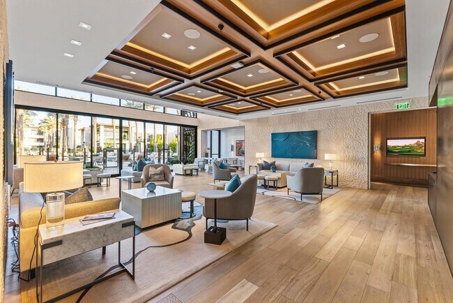 Building Photo - 6587 N Palmeraie Blvd