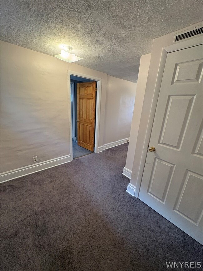 Building Photo - 57 Abbottsford Pl